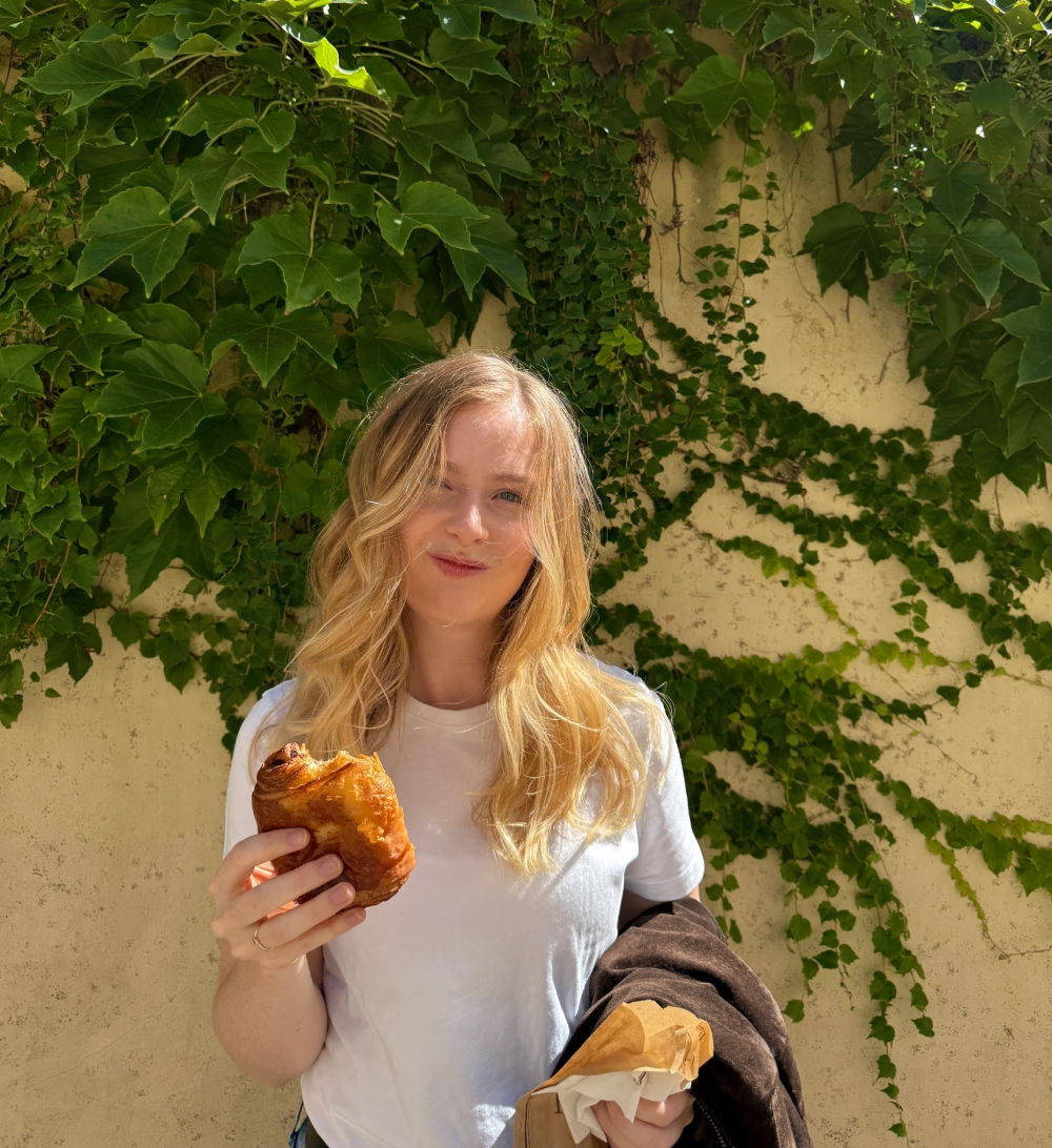Eetbuicoach Iris Bisschop die vrouwen helpt met eetbuien overeten emotie-eten
