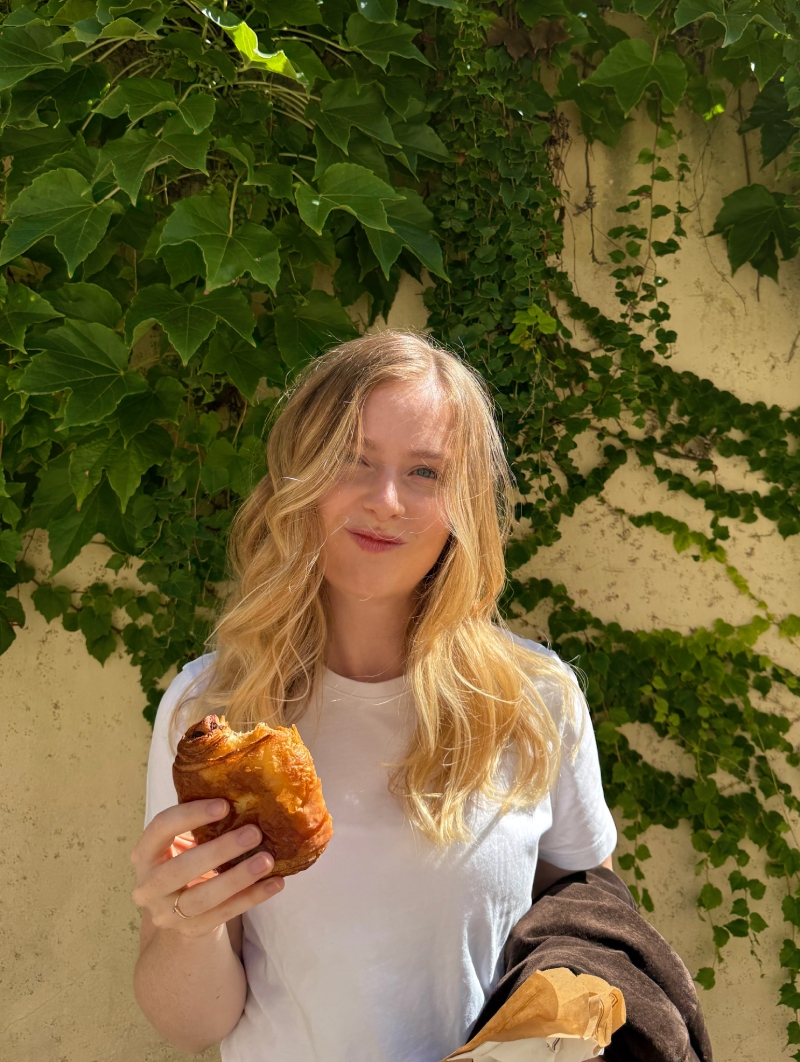 Eetbuicoach Iris Bisschop die vrouwen helpt met eetbuien overeten emotie-eten